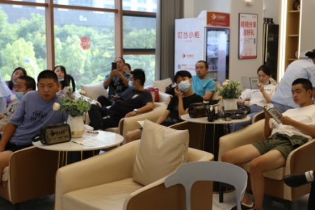 為什么合肥全飛秒激光近視手術(shù)費(fèi)用那么貴？